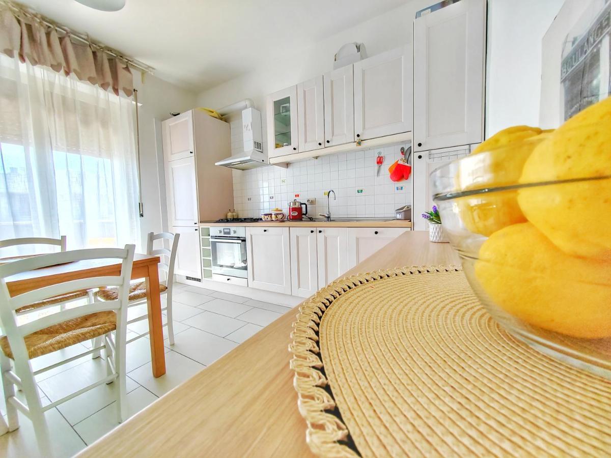 Dimora Sea View Apartamento Monopoli Exterior foto